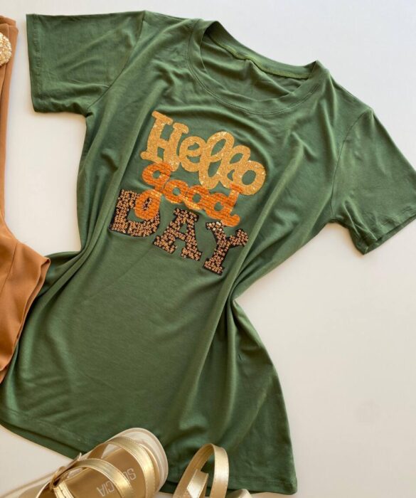 T-shirt Feminina Manga Curta Hello Good Day Verde - Fernanda Ramos Store