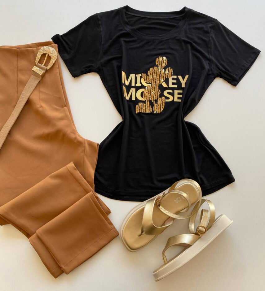 T-shirt Feminina Manga Curta Preta Estampada Mickey - Fernanda Ramos Store