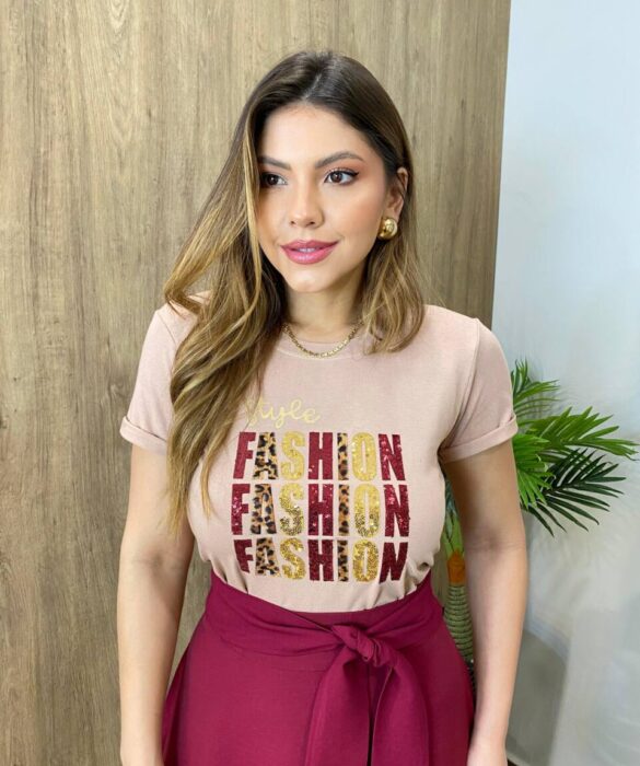 T-shirt Feminina Manga Curta Style Fashion Bege Escuro - Fernanda Ramos Store