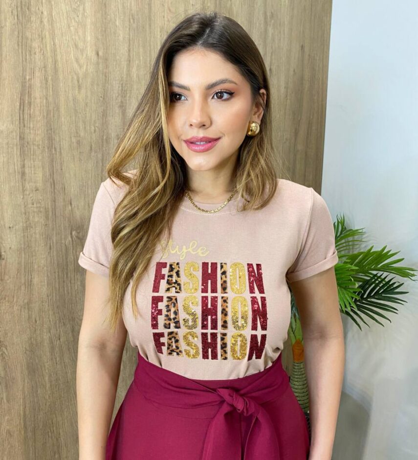 T-shirt Feminina Manga Curta Style Fashion Bege Escuro - Fernanda Ramos Store