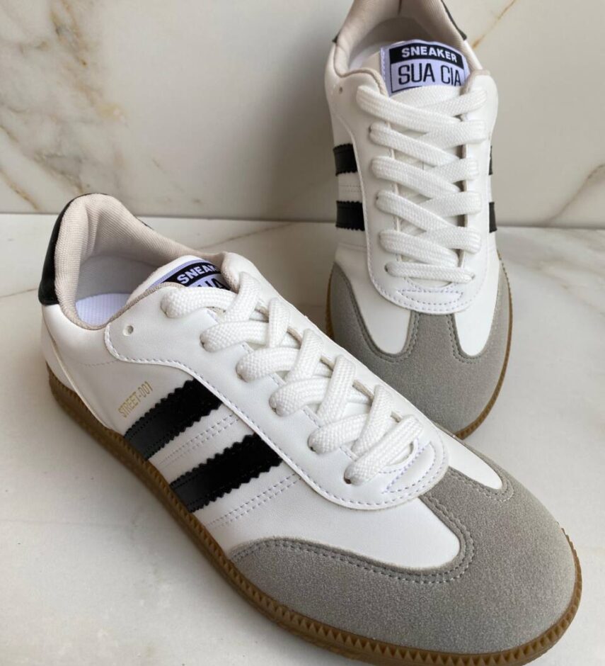 Tênis Feminino Ana Branco com Detalhe de Listras Pretas - Fernanda Ramos Store