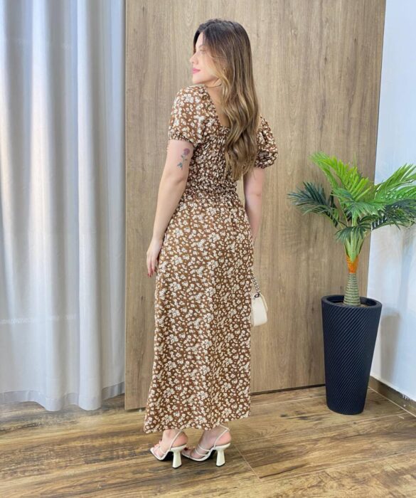 Vestido Midi Elo Manga Curta com Bojo e Fenda Marrom Estampado - Fernanda Ramos Store