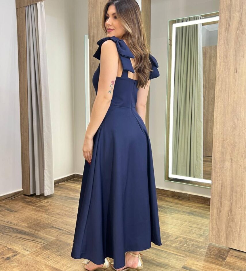 Vestido Midi Jade com Bojo Azul Marinho Detalhe de Laço nas Alças - Fernanda Ramos Store