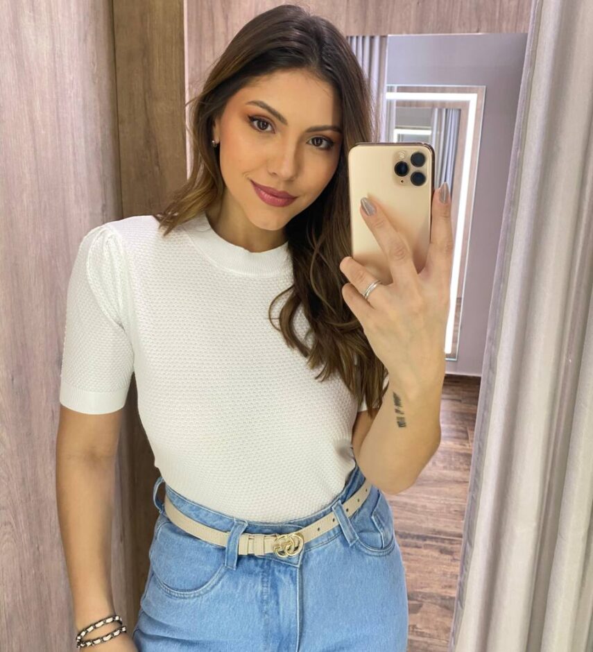 Blusa Feminina Manga Curta Mia Modal com Textura Branca - Fernanda Ramos Store