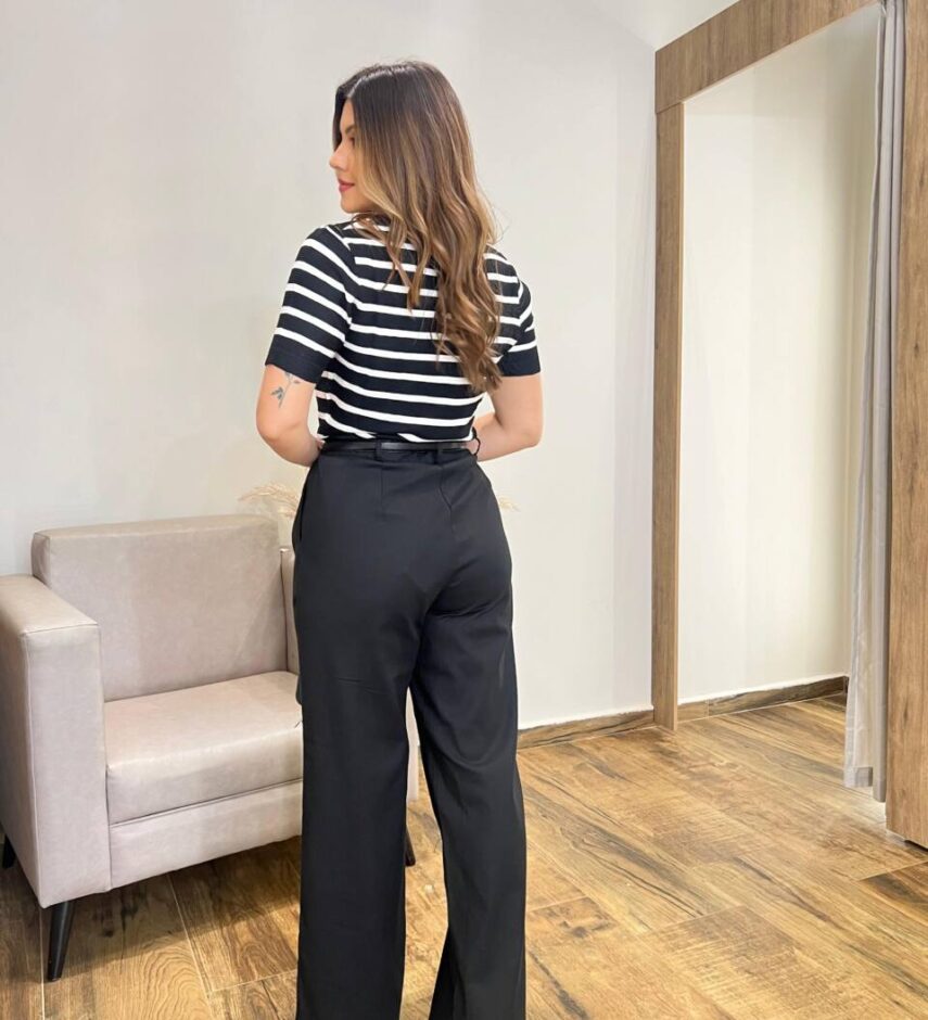 Blusa Feminina Tricot Hellen Manga Curta com Listras Branca - Fernanda Ramos Store