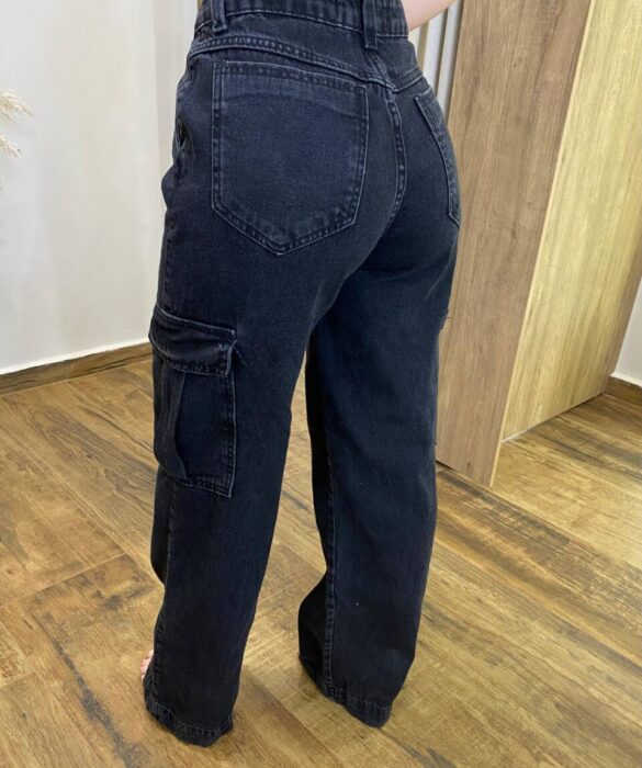 Calça Feminina Debora Wide leg Jeans Cargo Preta - Fernanda Ramos Store