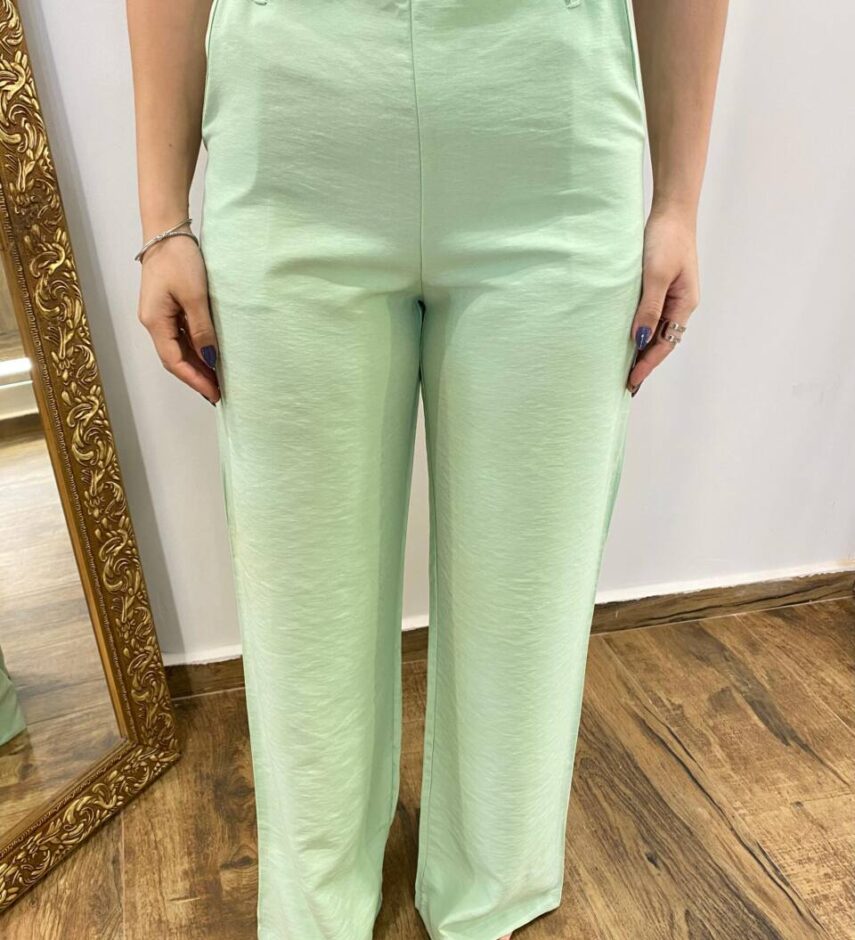 Conjunto Ana Blusa Tomara que Caia com Bojo e Amarração e Calça Verde - Fernanda Ramos Store