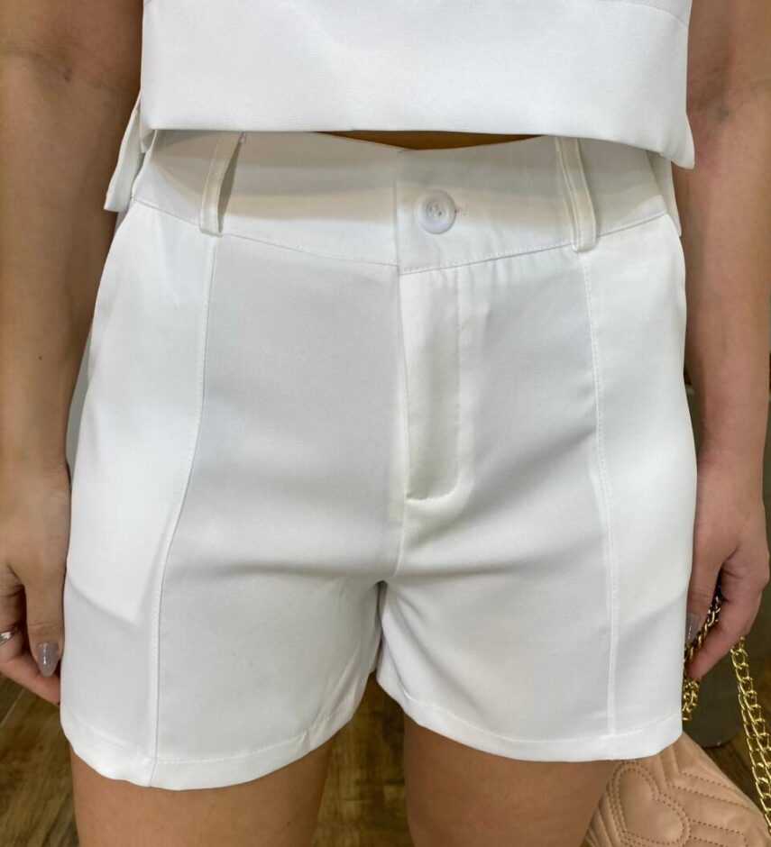 Conjunto Feminino Alfaiataria Chloe Cropped e Short com Cinto Branco - Fernanda Ramos Store
