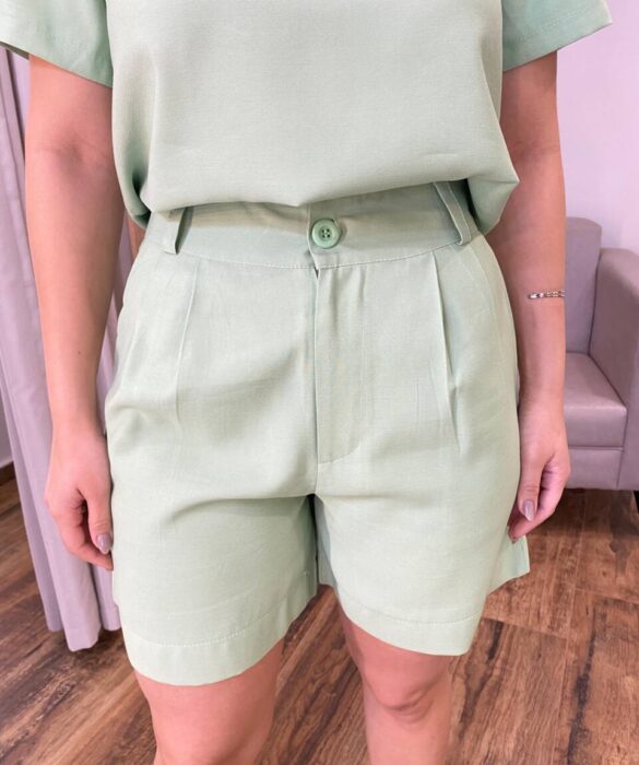 Conjunto Feminino Alfaiataria Luna Blusa Manga Curta e Short Verde - Fernanda Ramos Store