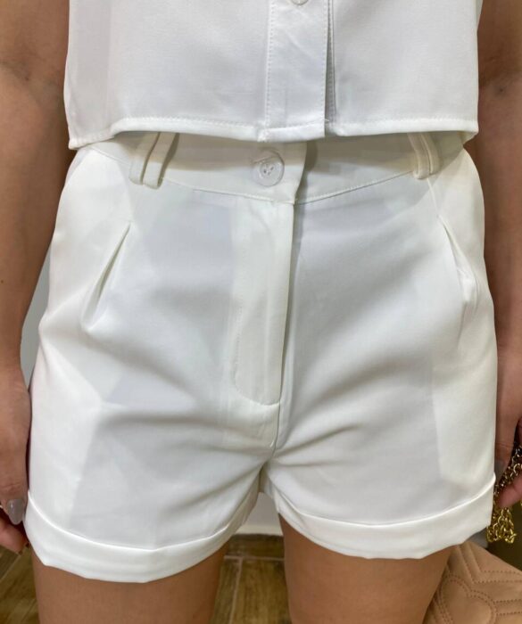 Conjunto Feminino Alfaiataria Malu Cropped com Botões e Short Branco - Fernanda Ramos Store