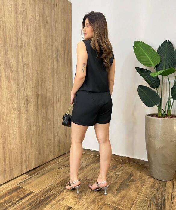 Conjunto Feminino Alfaiataria Malu Cropped com Botões e Short Preto - Fernanda Ramos Store