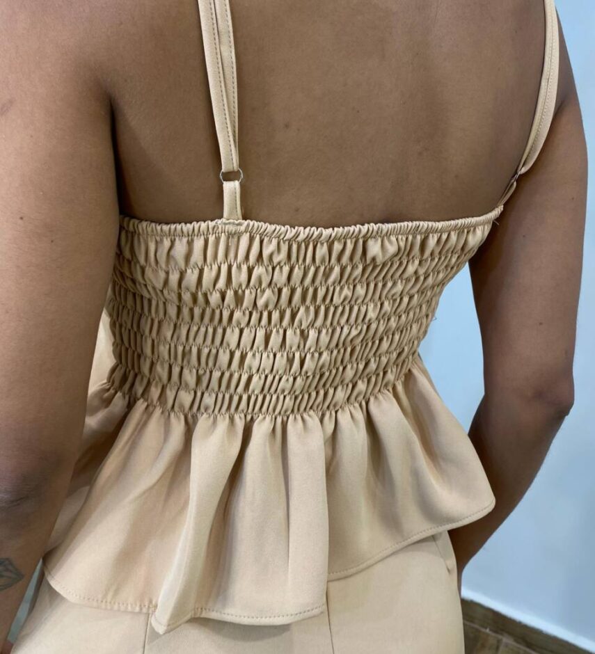 Conjunto Feminino Bella Cropped sem Bojo e Short Saia com Zíper Bege - Fernanda Ramos Store