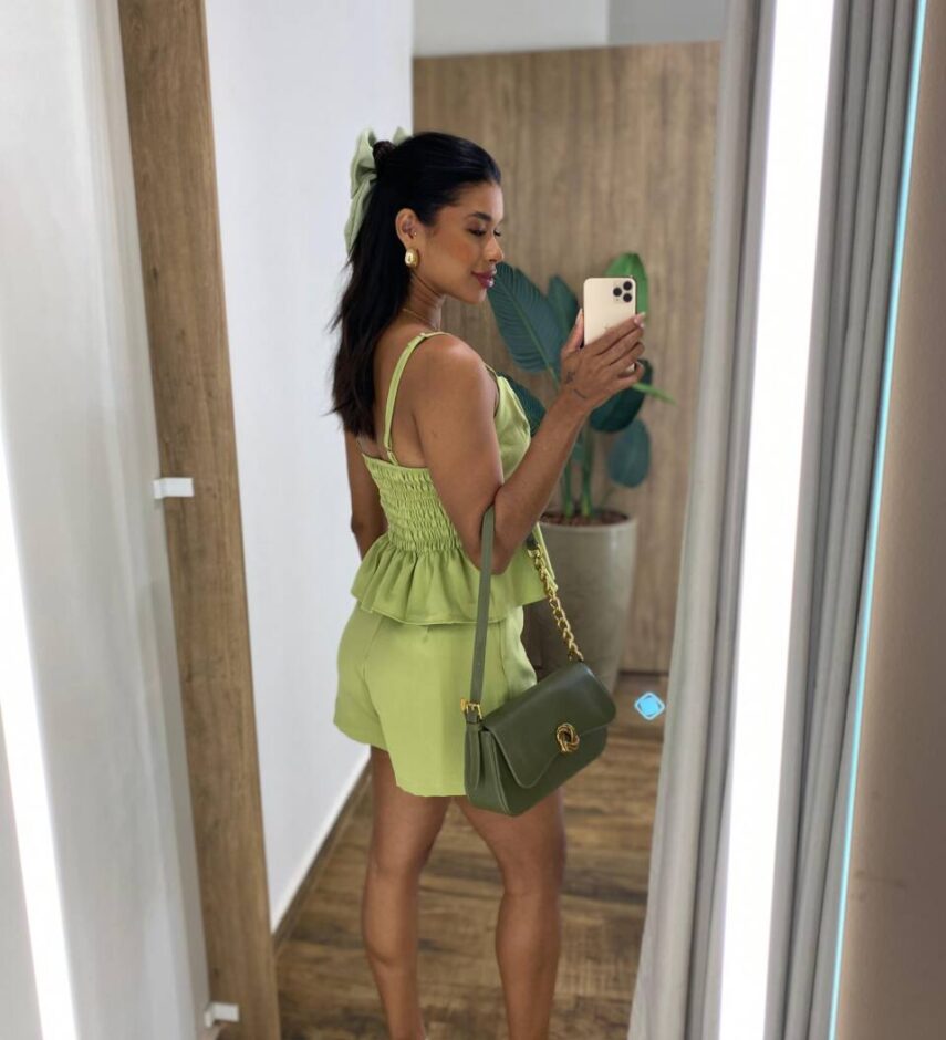 Conjunto Feminino Bella Cropped sem Bojo e Short Saia com Zíper Verde - Fernanda Ramos Store