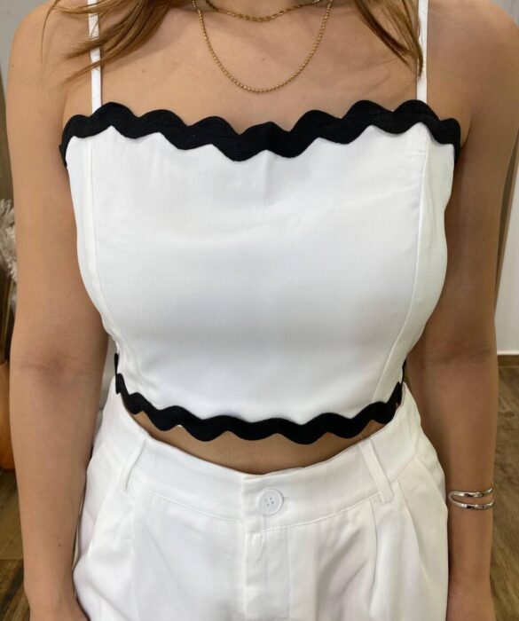 Conjunto Feminino Cropped sem Bojo e Short com Cinto Sianinha Branco - Fernanda Ramos Store