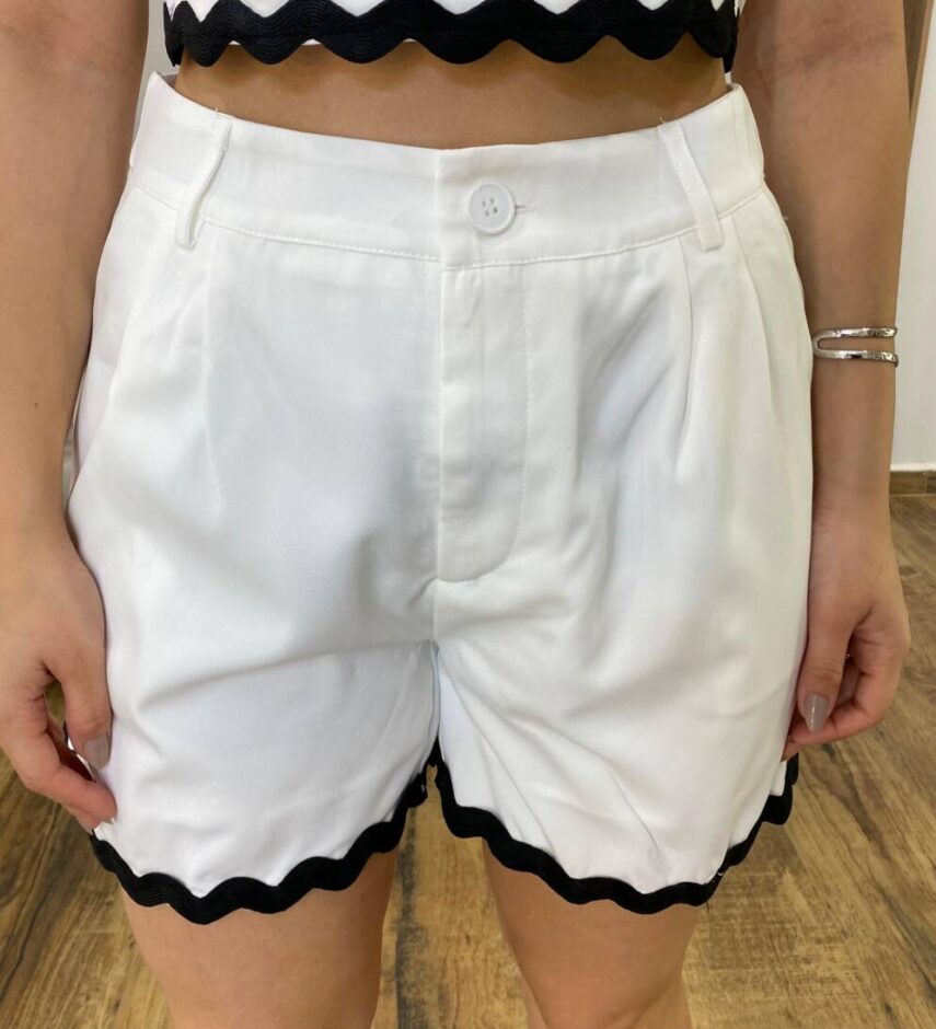 Conjunto Feminino Cropped sem Bojo e Short com Cinto Sianinha Branco - Fernanda Ramos Store