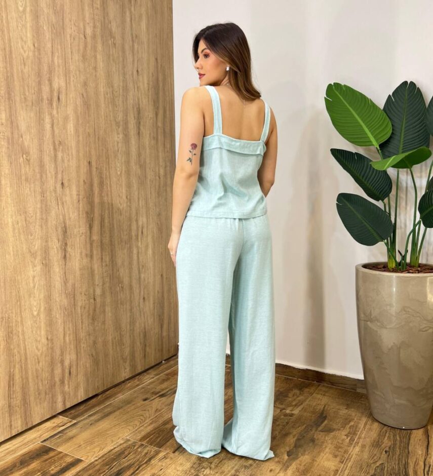 Conjunto Flor Viscolinho Cropped sem Bojo e Calça Pantalona Azul Bebê - Fernanda Ramos Store