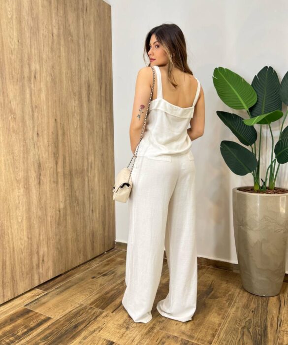 Conjunto Flor Viscolinho Cropped sem Bojo e Calça Pantalona Cru - Fernanda Ramos Store