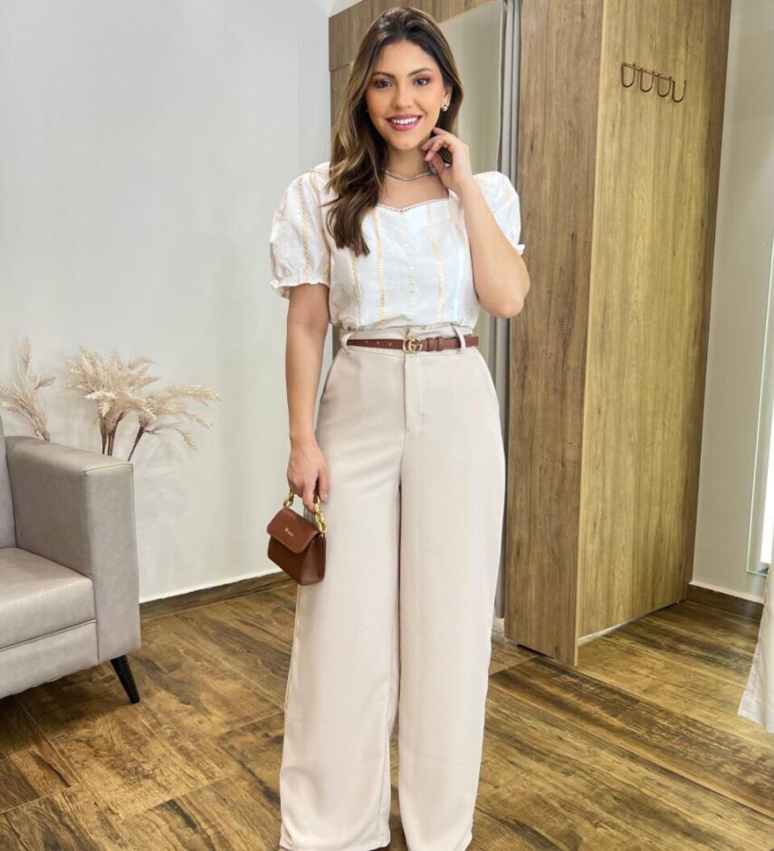 Cropped Feminino Manga Curta Isis Lastex com Detalhes Bordado Branco - Fernanda Ramos Store