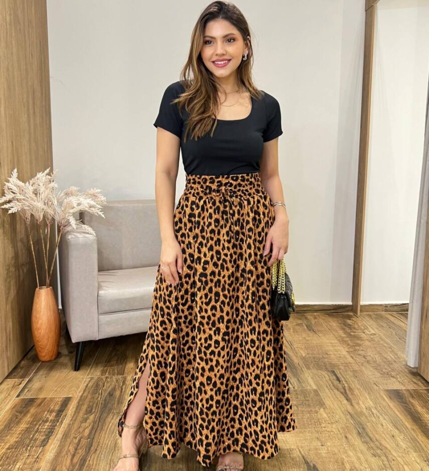 Saia Feminina Longa Luísa com Bolsos e Fenda Estampada Animal Print - Fernanda Ramos Store