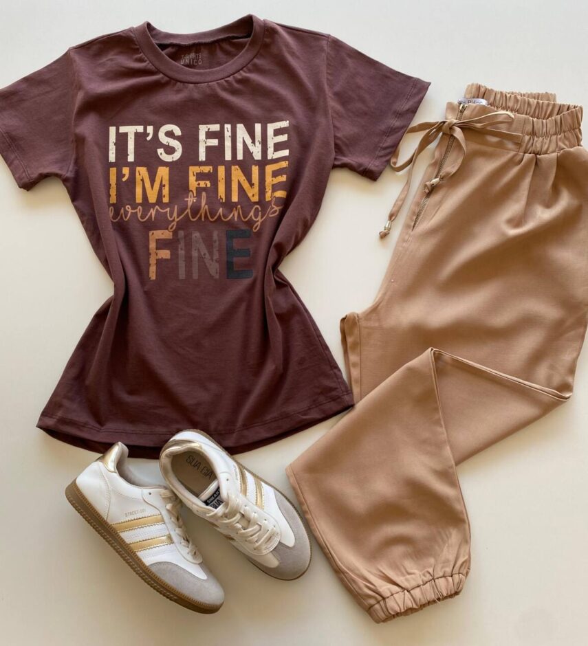 T-shirt Feminina Manga Curta Marrom It's Fine I'm Fine - Fernanda Ramos Store