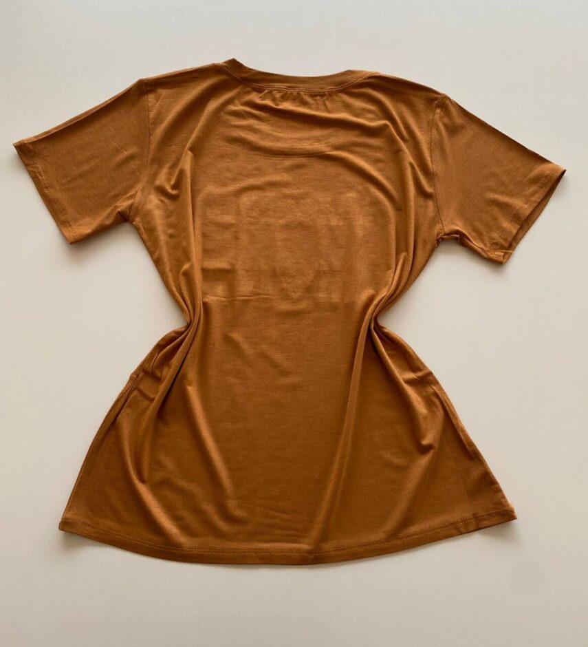 T-shirt Feminina Manga Curta Mostarda Amore - Fernanda Ramos Store