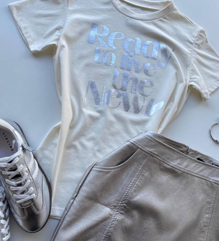 T-shirt Feminina Manga Curta Off White Ready to Live the New - Fernanda Ramos Store