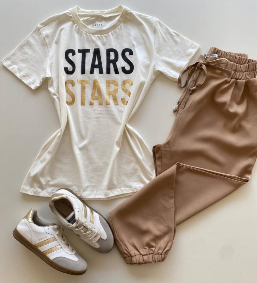 T-shirt Feminina Manga Curta Off White Stars - Fernanda Ramos Store