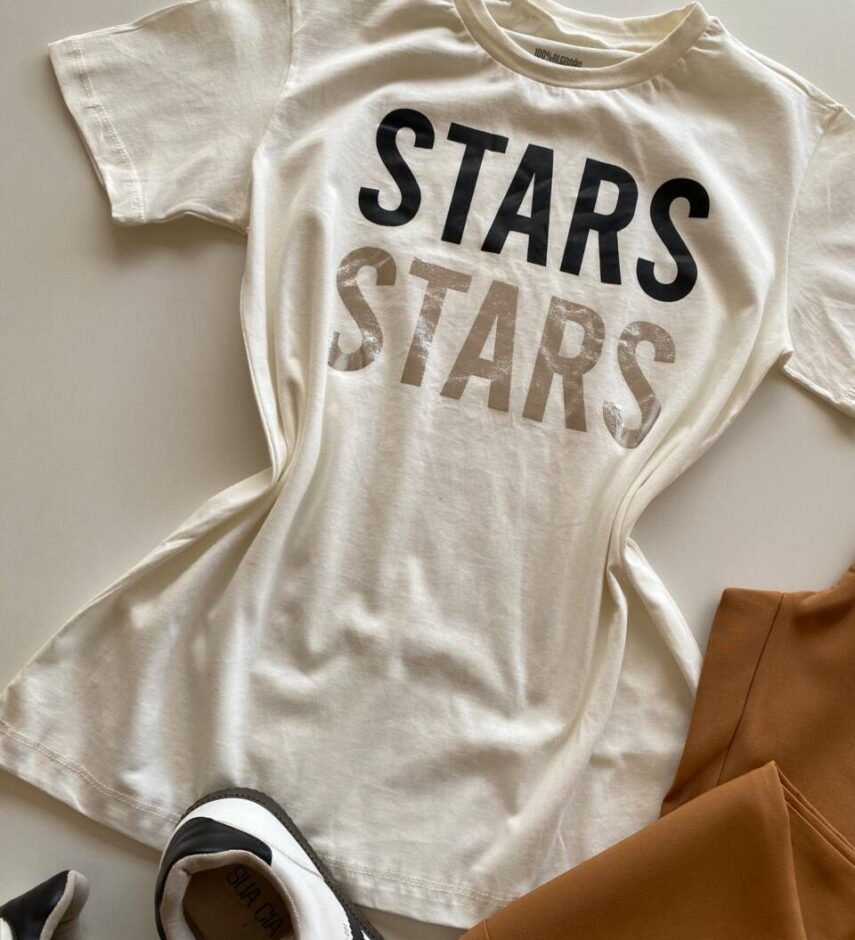 T-shirt Feminina Manga Curta Off White Stars com Detalhe Prata - Fernanda Ramos Store