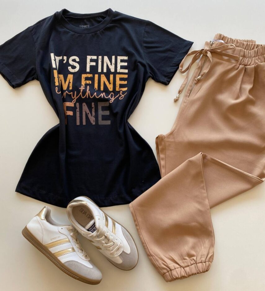 T-shirt Feminina Manga Curta Preta It's Fine I'm Fine - Fernanda Ramos Store