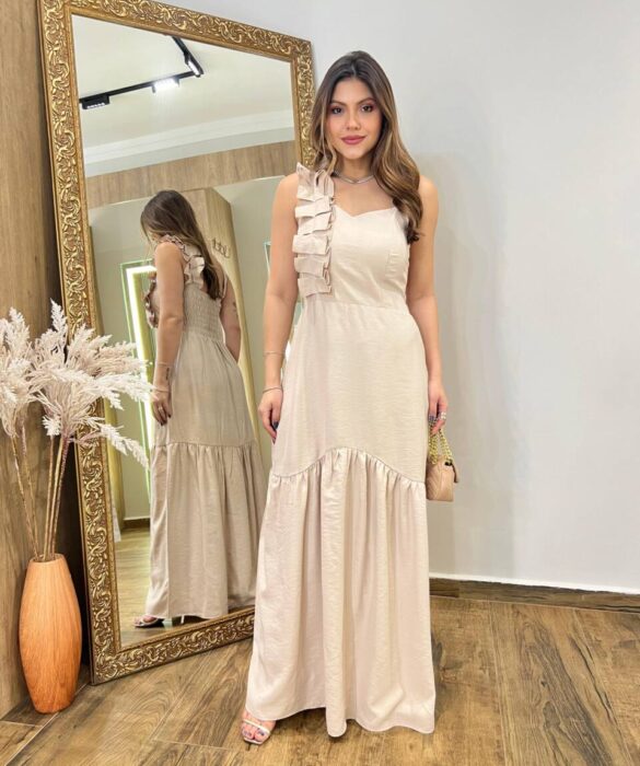 Vestido Longo Ester com Bojo Alça Regulável Detalhe em Pregas Nude - Fernanda Ramos Store