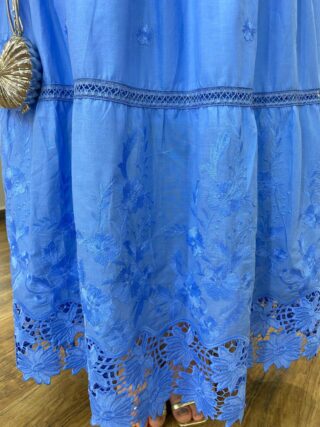 Vestido Longo Maitê com Bojo Detalhe em Guipir Azul - Fernanda Ramos Store