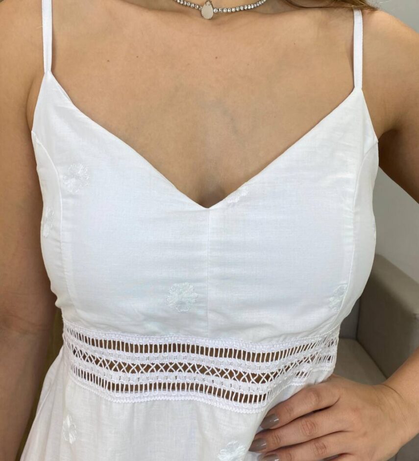 Vestido Longo Maitê com Bojo Detalhe em Guipir Branco - Fernanda Ramos Store