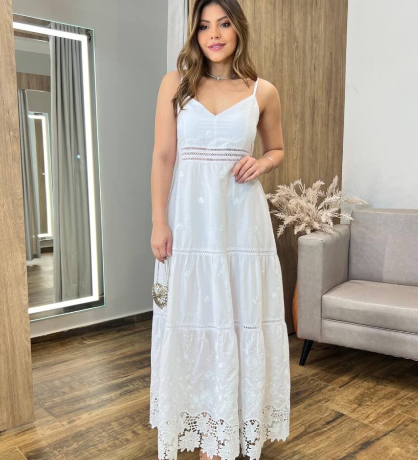 Vestido Longo Maitê com Bojo Detalhe em Guipir Branco - Fernanda Ramos Store