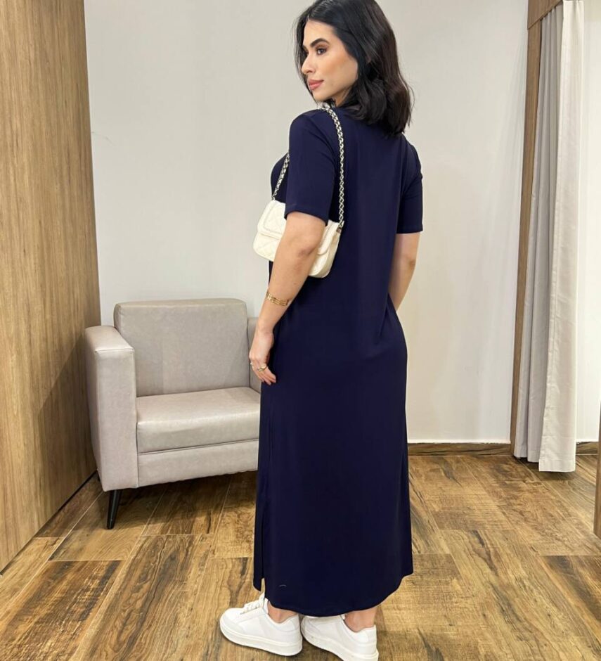 Vestido Longo Manga Curta sem bojo de Malha Fenda Lateral Azul Marinho - Fernanda Ramos Store