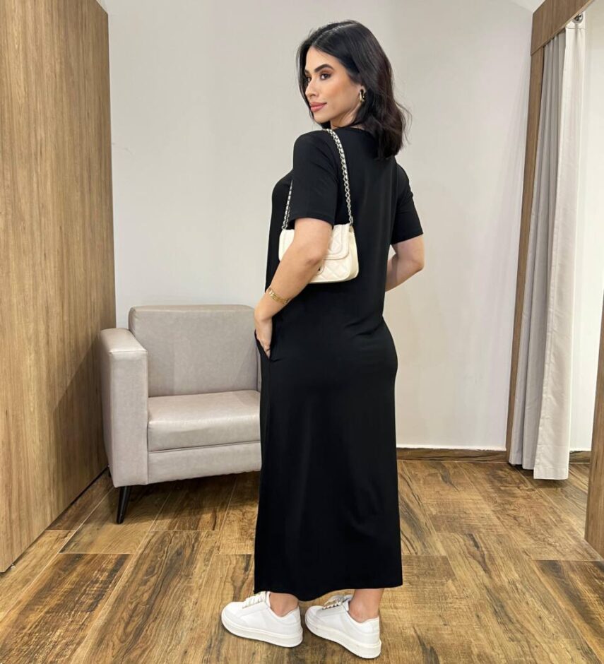 Vestido Longo Manga Curta sem bojo de Malha Fenda Lateral Preto - Fernanda Ramos Store