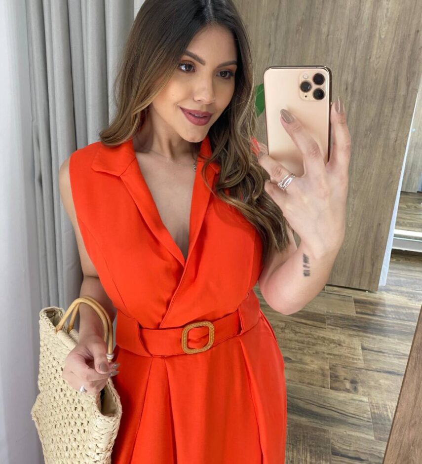 Vestido Longo Zoe com Bojo Decote em V com Bolso Coral - Fernanda Ramos Store