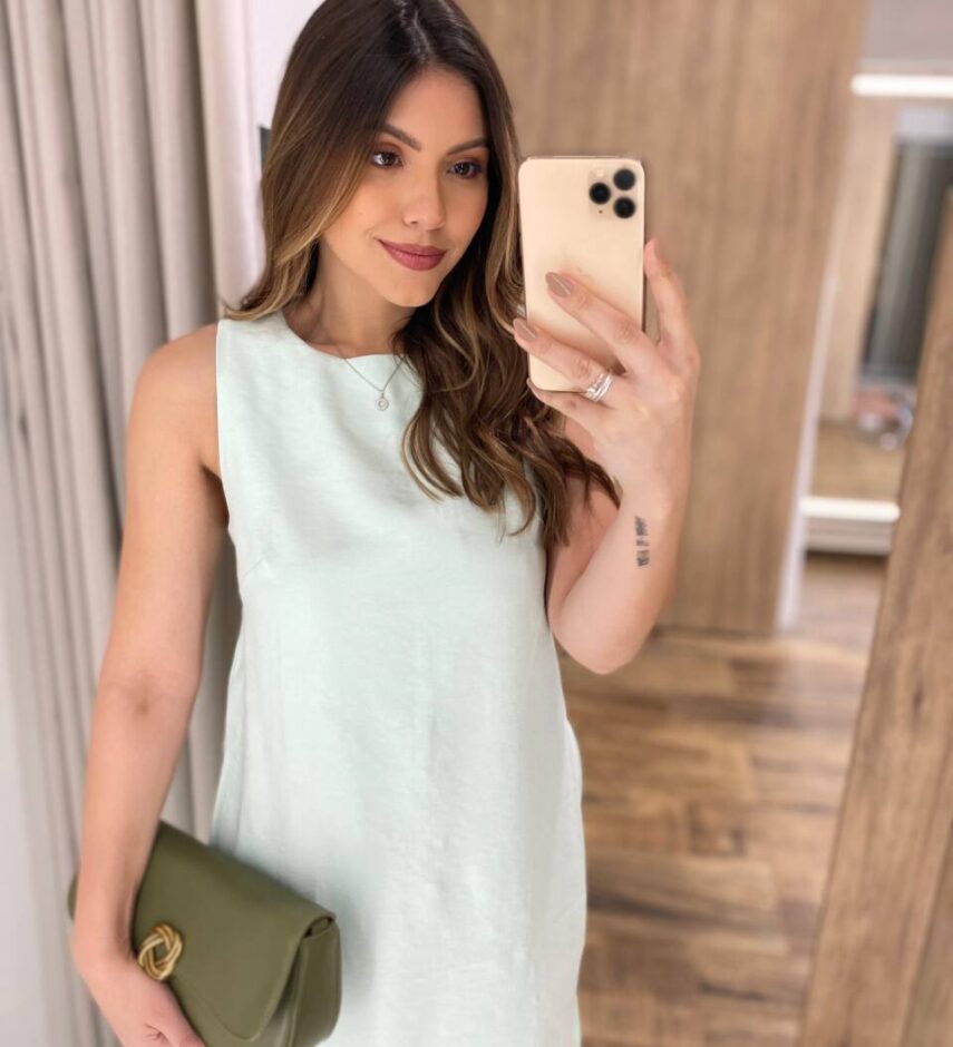 Vestido Midi Ana sem Bojo com Fenda Lateral e Bolsos Verde - Fernanda Ramos Store