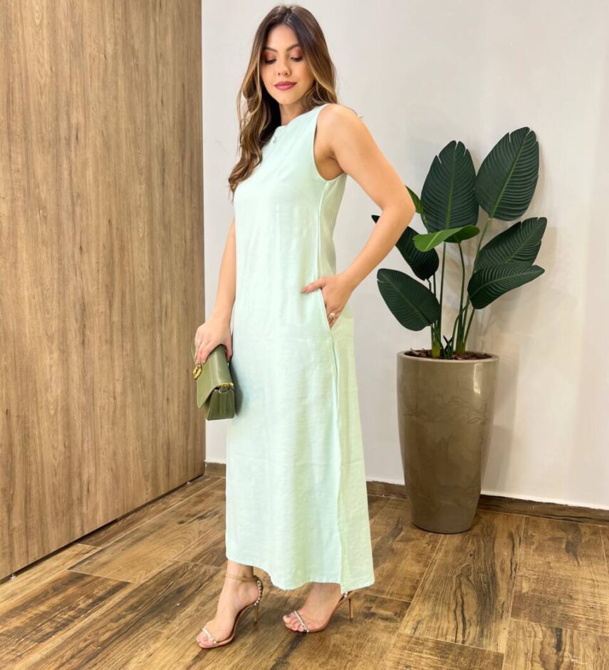 Vestido Midi Ana sem Bojo com Fenda Lateral e Bolsos Verde - Fernanda Ramos Store