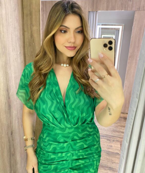 Vestido Midi Jéssica Tule sem Bojo Manga Curta Fenda Frontal Verde - Fernanda Ramos Store