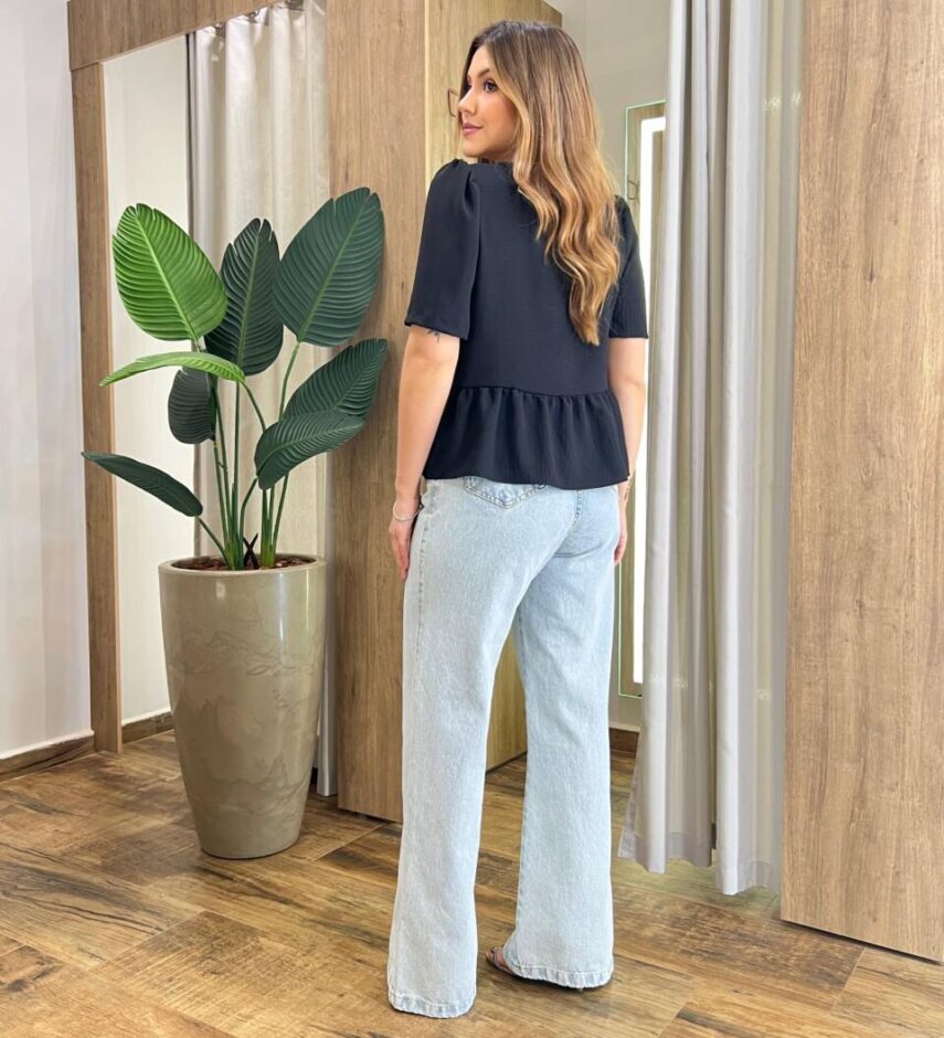 Blusa Bata Manga Curta Alice com Amarração Frontal Preta - Fernanda Ramos Store