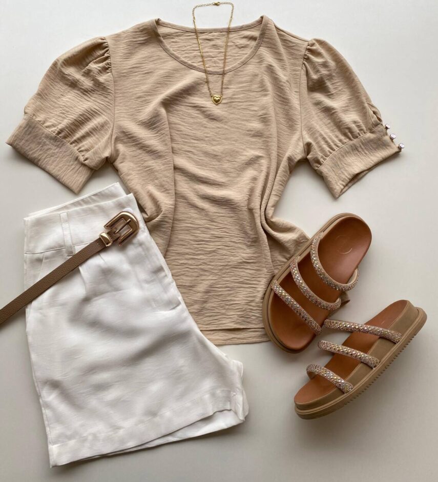 Blusa Feminina Crepe Manga Curta com Detalhe de Botões Bege - Fernanda Ramos Store