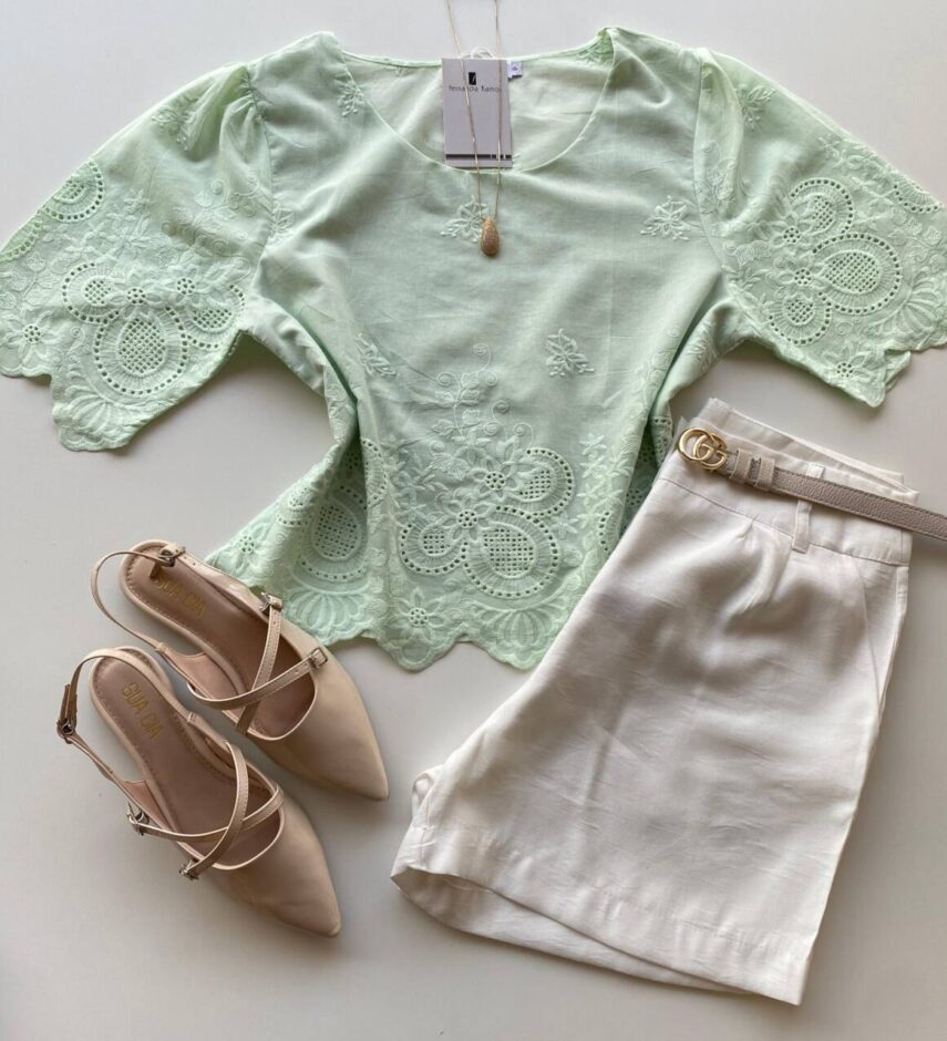 Blusa Feminina Manga Curta Bia com Bordado Floral Verde - Fernanda Ramos Store