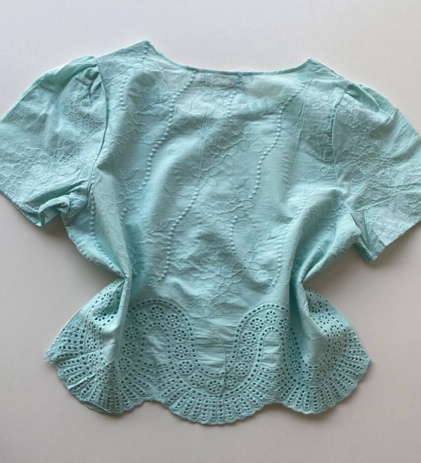 Blusa Feminina Manga Curta Helena com Bordado Verde Água - Fernanda Ramos Store