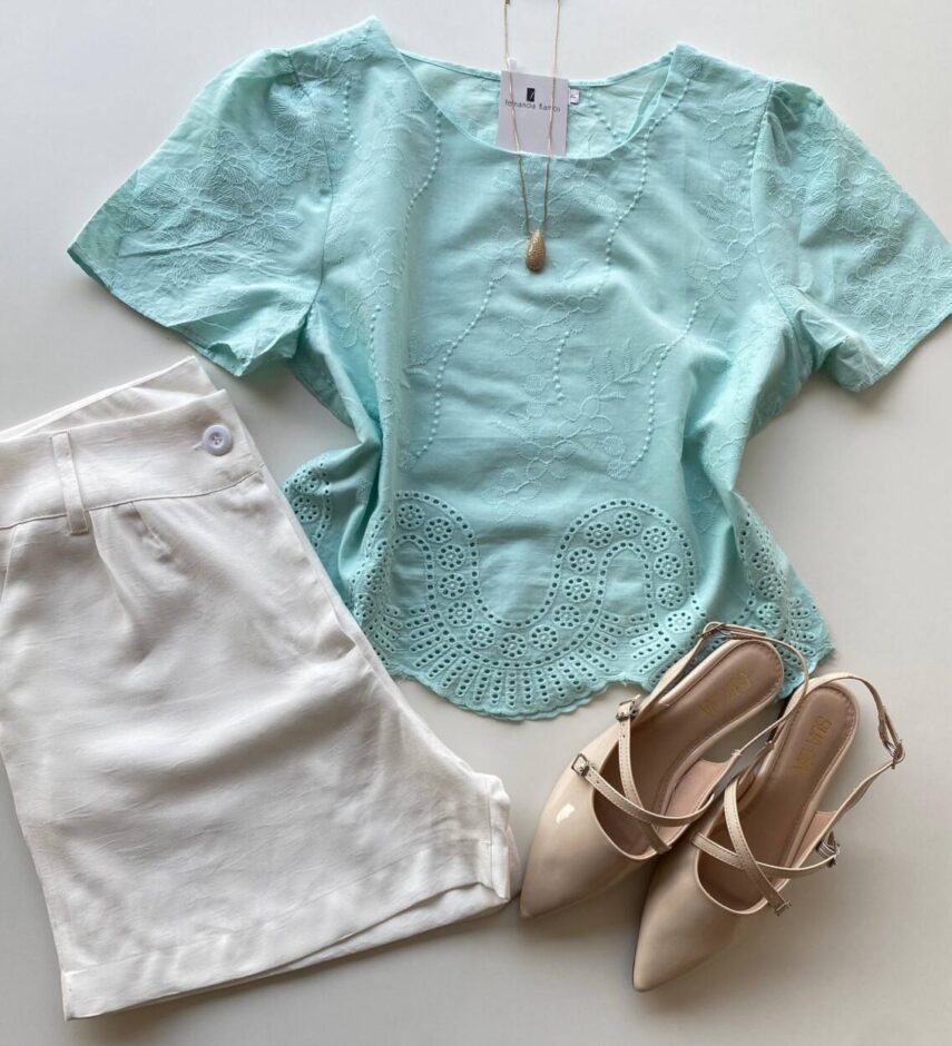 Blusa Feminina Manga Curta Helena com Bordado Verde Água - Fernanda Ramos Store