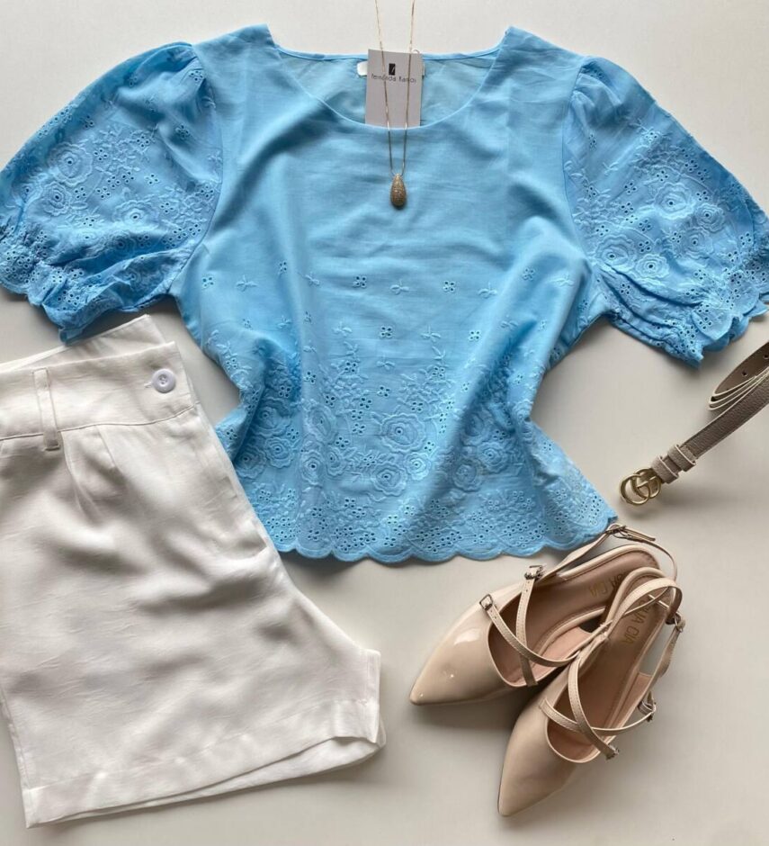 Blusa Feminina Manga Curta Olívia com Bordado Azul - Fernanda Ramos Store