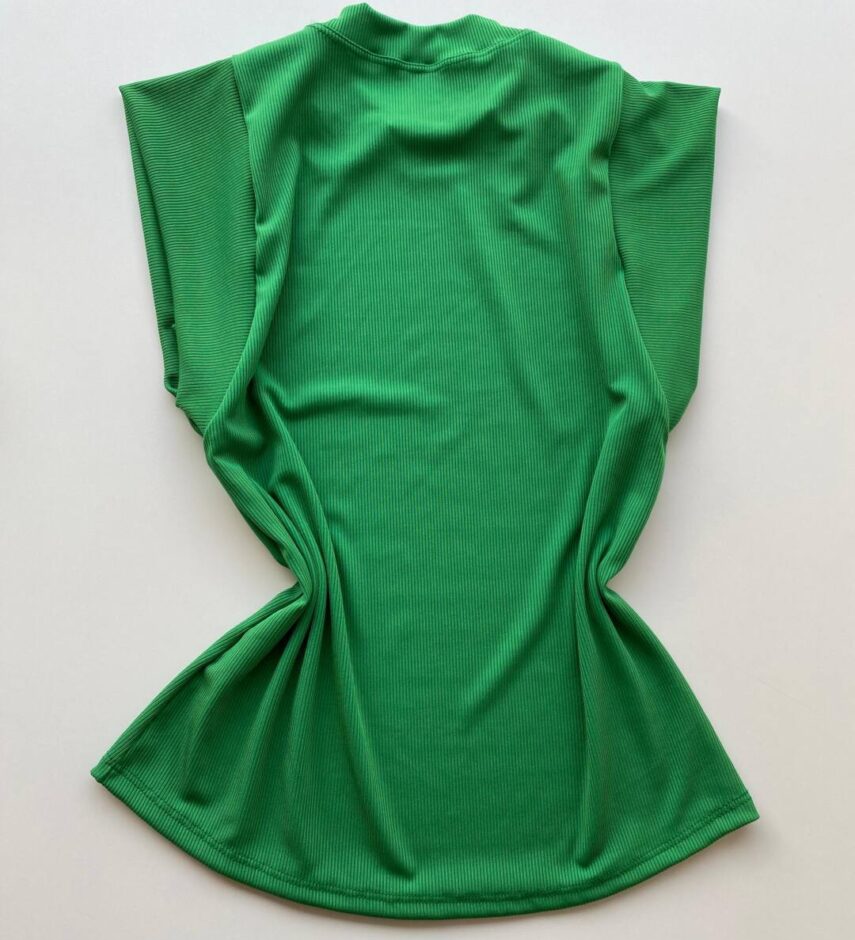 Blusa Tee Muscle Feminina Rebeca Canelada Verde Bandeira - Fernanda Ramos Store