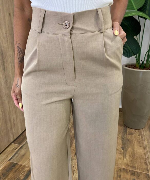 Calça Feminina Diana Alfaiataria Pantalona Caqui - Fernanda Ramos Store