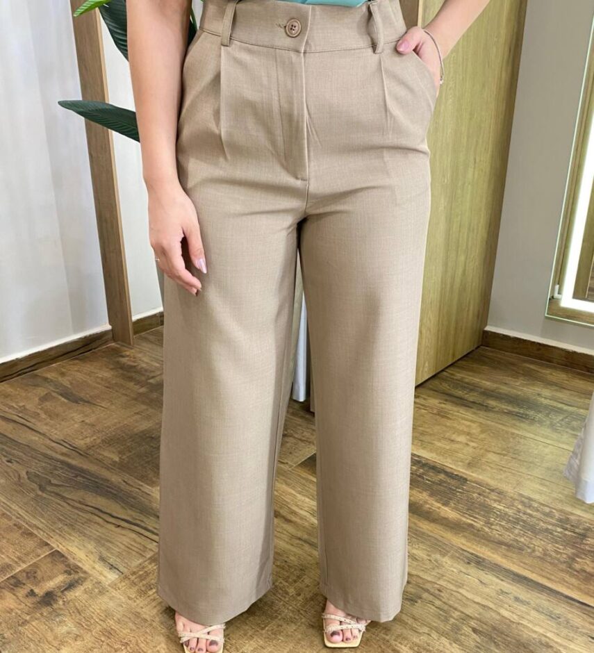 Calça Feminina Diana Alfaiataria Pantalona Caqui - Fernanda Ramos Store