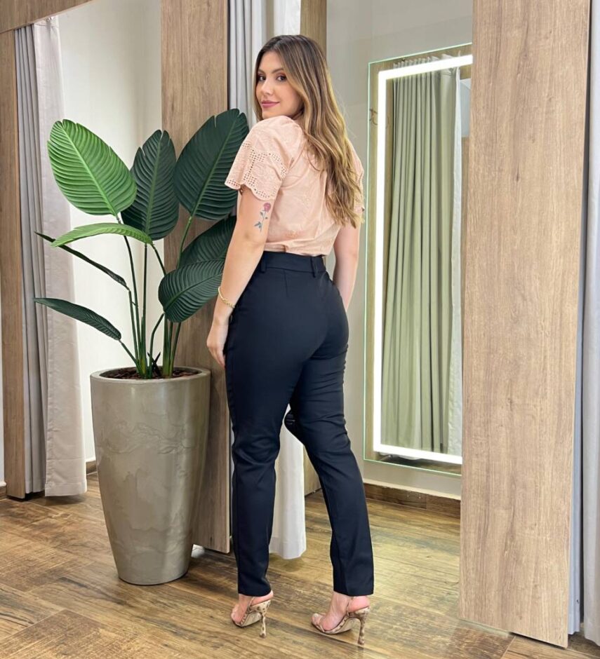 Calça Feminina Social Skinny Valentina Preta com Elastano - Fernanda Ramos Store