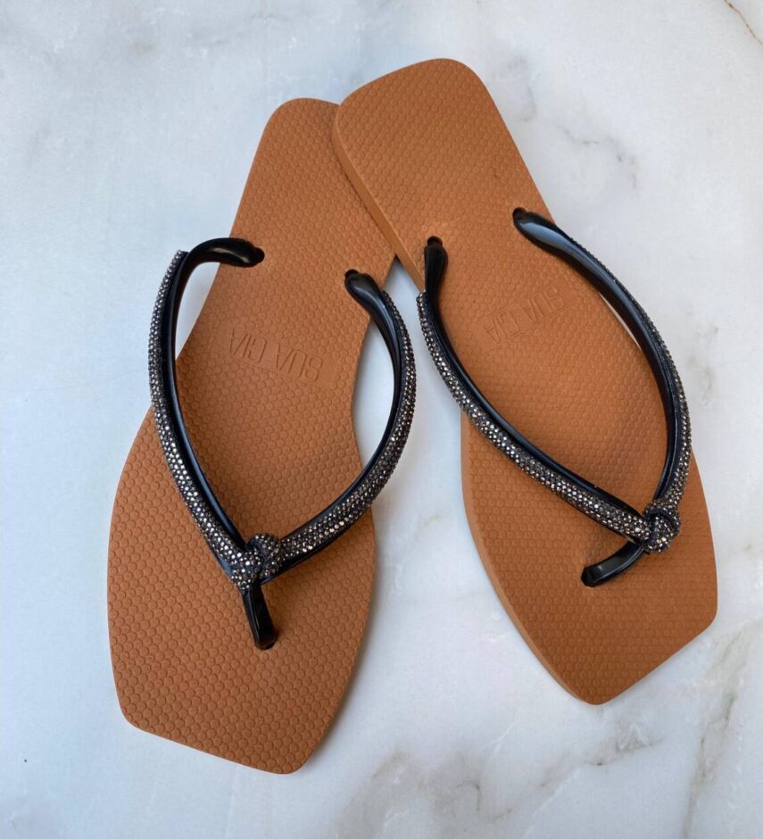 Chinelo Feminino Diamond Marrom com Strass - Fernanda Ramos Store
